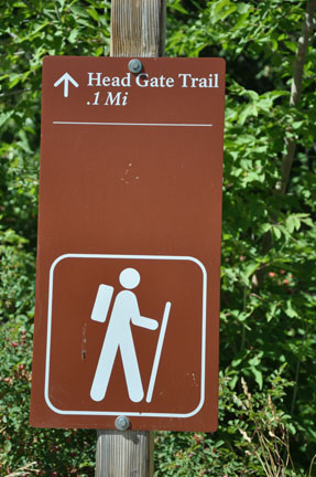 sign - Head Gate Trail