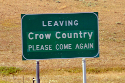 sign - leving crow country