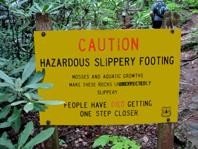 sign - hazardous slipper footing