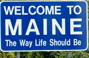 welcome to Maine sign
