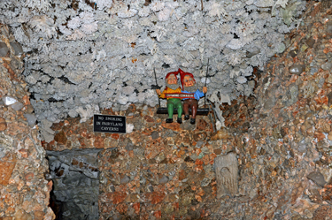 the ceiling and gnomes at Fairyland Caverns, Rock City