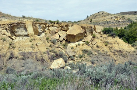 rocks falling at Theodore National Park in ND