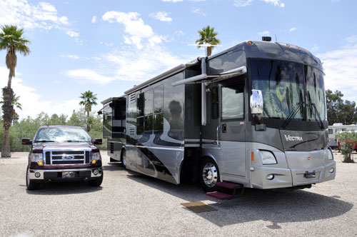 the RV and toad of The Two RV Gypsies in Mesa, Arizona