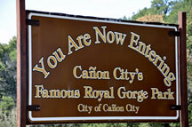 sign: Entering Royal Gorge Park