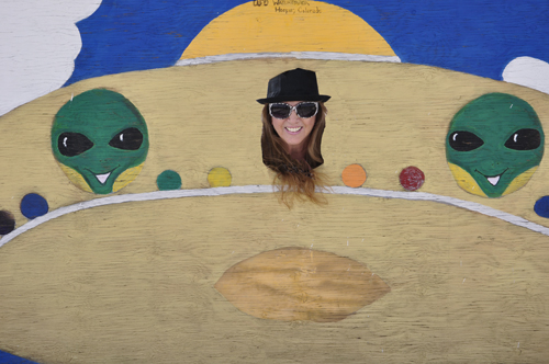 Karen Duquette and two aliens