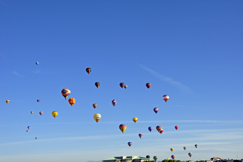 lots of hot air balloons