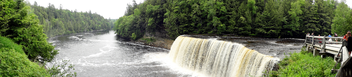 panorama of Tahquamenon Falls