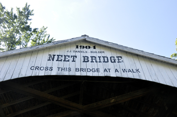 the Neet Covered Bridge