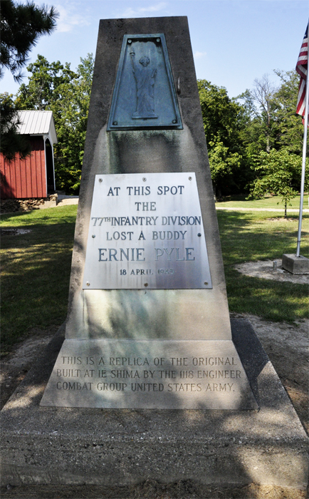 Ernie Pyle monument
