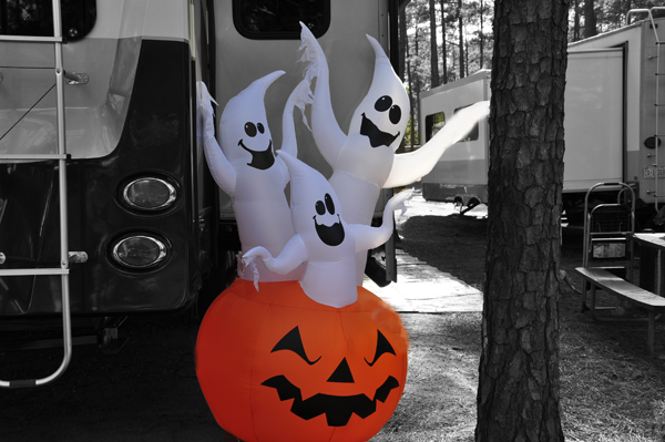 Halloween decorations - ghosts