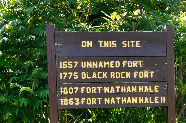 sign about the 4 forts on this site