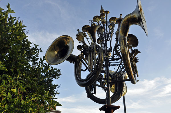 76 Trombones sculpture