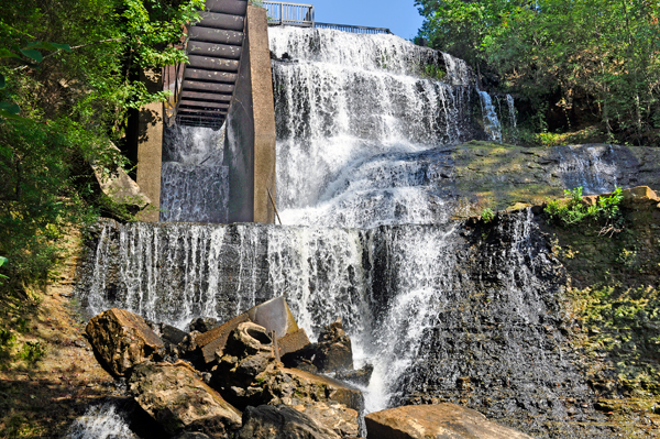 Dunns' Falls and the water wheel