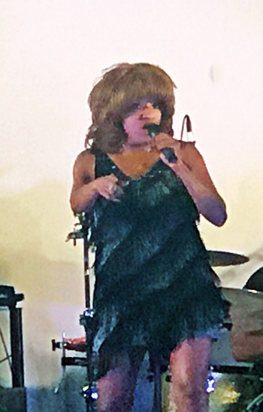 Tina Turner impersonator