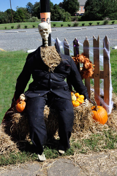 shrunken head scarecrow
