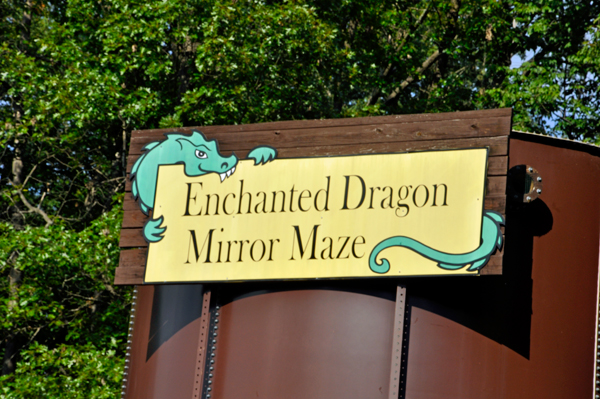 Enchanted Dragon Mirror Maze