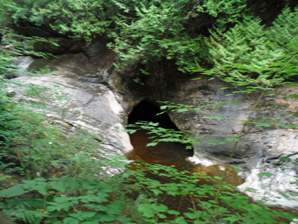 Kelly's Slide Cave