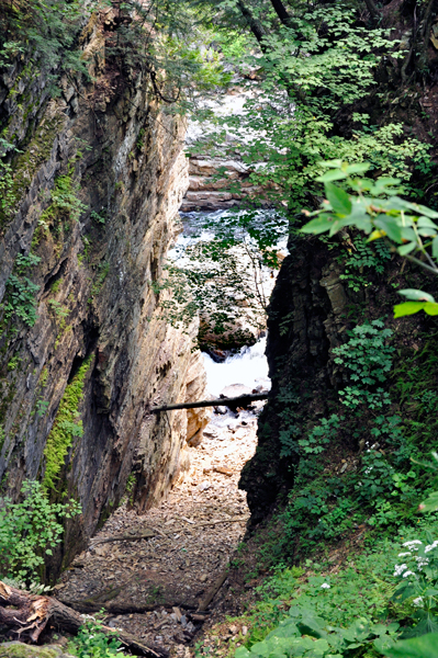 Split-Rock Tension Joint in Ausable Chasm