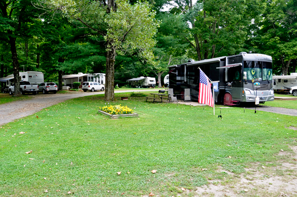 the yard of the two RV Gypsies in 2014