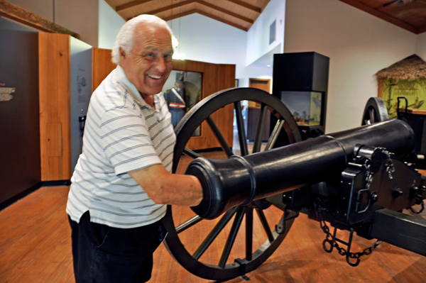 Lee Duquette and a cannon