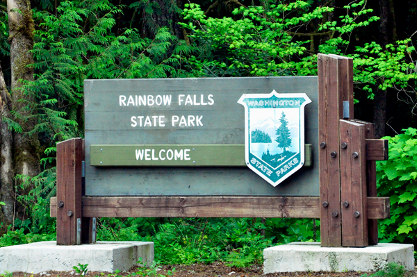sign: Rainbow Falls State Park