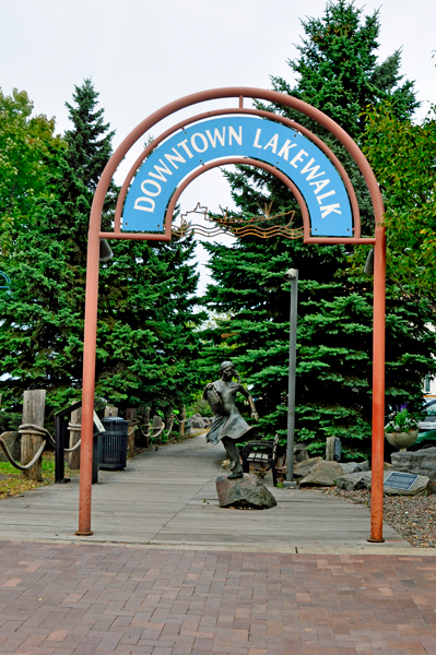 Downtown Lakewalk arch
