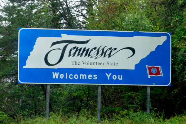 Welcome To Tennessee sign