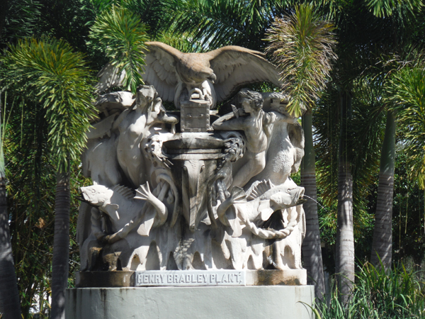 The Henry Bradley Plant Memorial Fountain