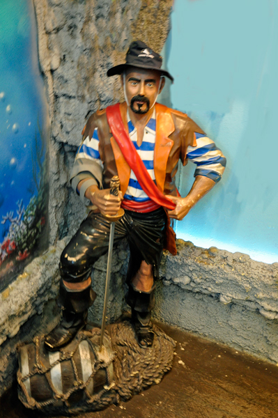 pirate statue