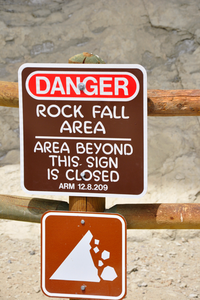 danger - rock fall area sign