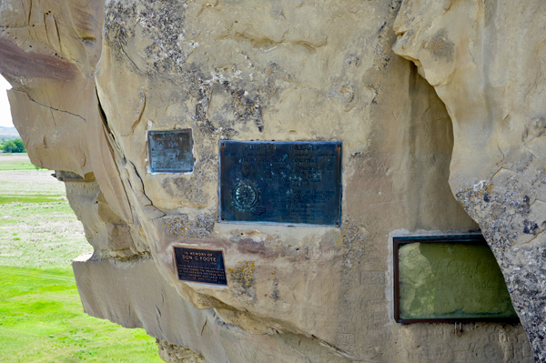 signatures on Pompeys Pillar rock