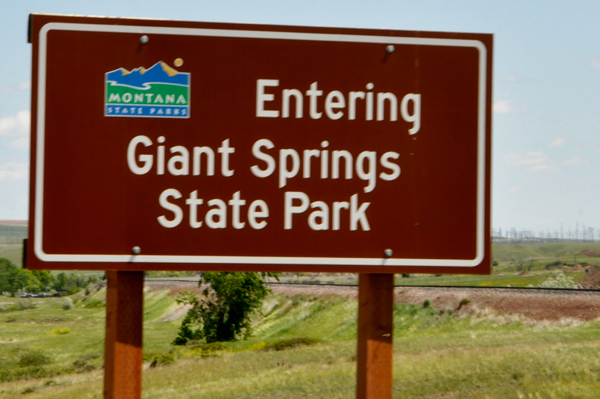 sign: Entering Giant Springs State Park