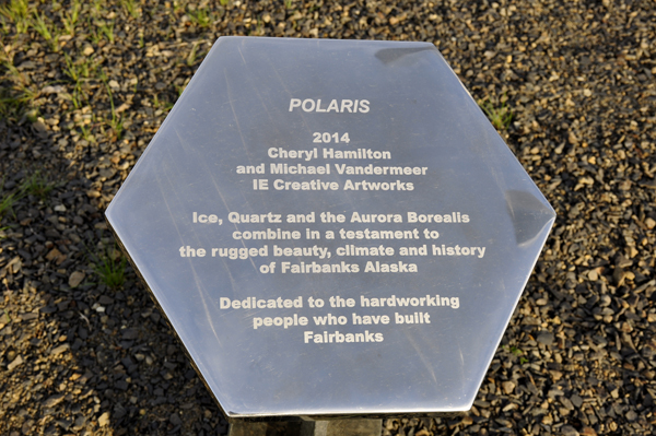 Polaris plaque