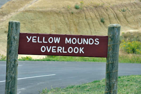 sign: Yellow Mounds Overlook