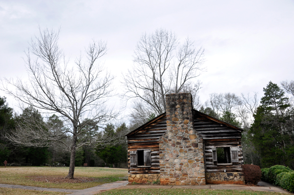 log cabin at Andrew Jackson State Park