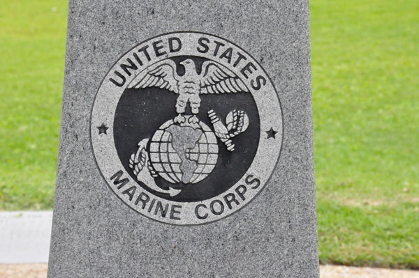 U.S. Marine Corps plaque and emblem
