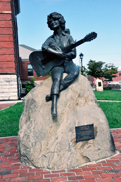 The Dolly Parton Statue