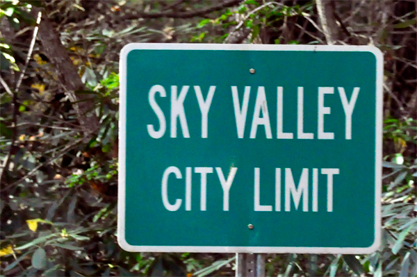 Sky Valley City Limit sign