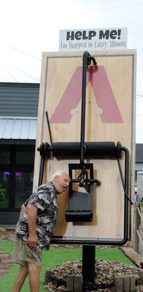 THE Giant Mouse Trap - Picture of Giant Mouse Trap, Casey