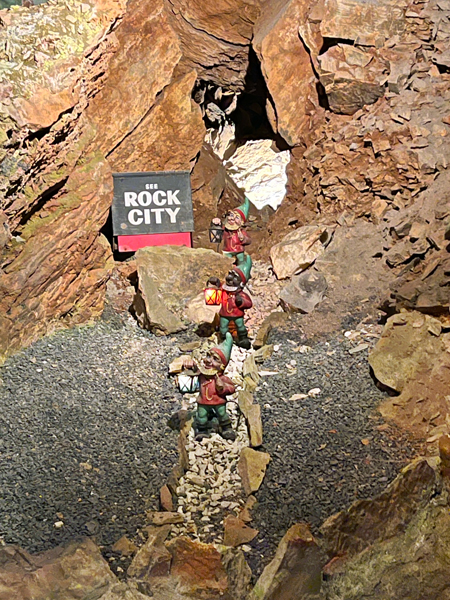 Rock City elves