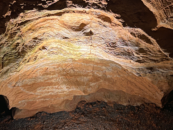 colored lights in Shenandoah Caverns