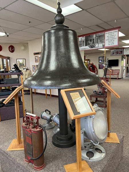 1971old fire bell