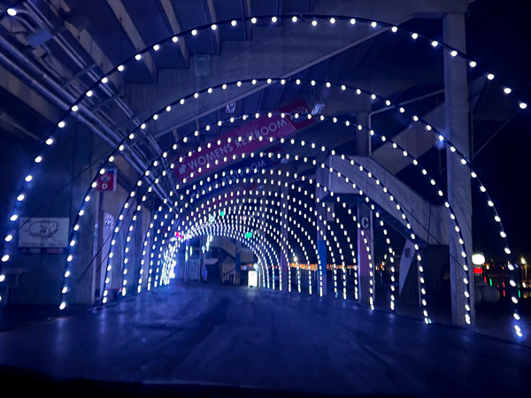 putple tunnel lights