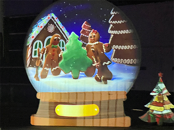 gingerbread family snow globe