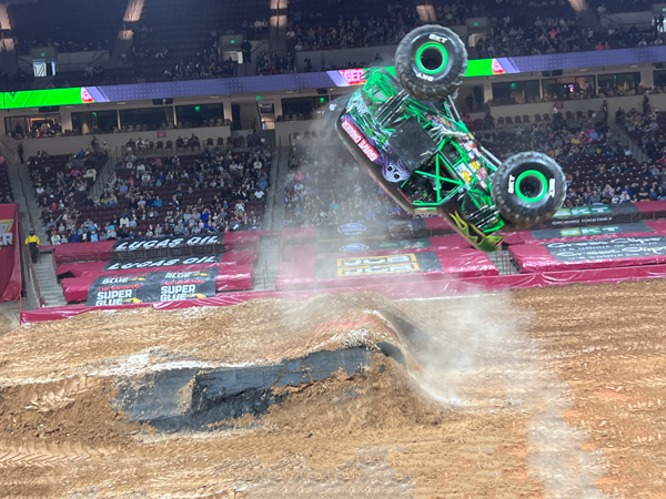 MONSTER JAM FREESTYLE COMPETITION