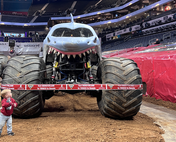 Megalodon Monster Truck