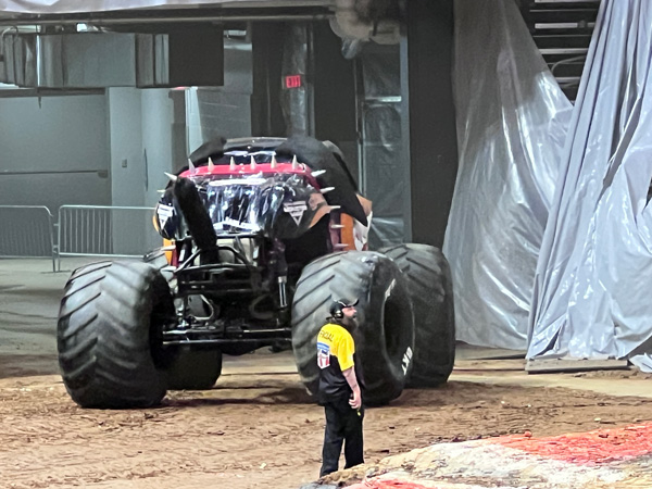 Monster Mutt Rottweiler's tail