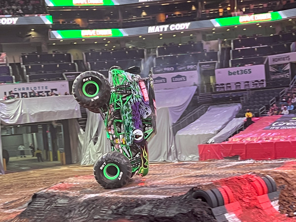 Grave digger backing up on 2-wheeels