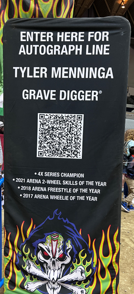 Tyler Menninga, Grave Digger driver sign