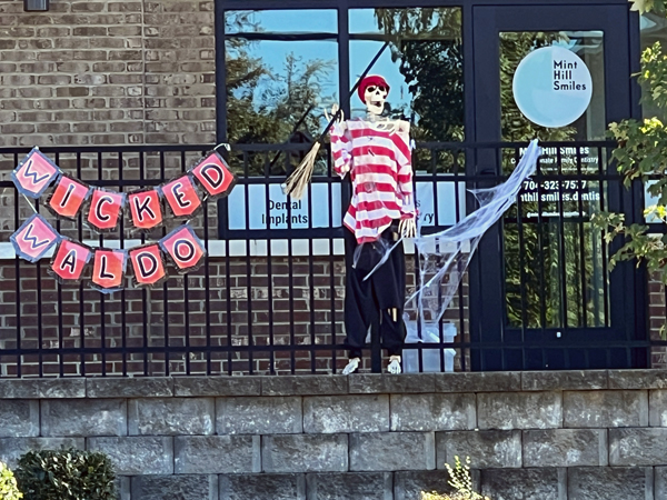 Wicked Waldo scarecrow